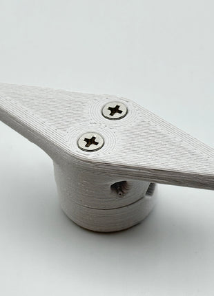 Flag Cleat